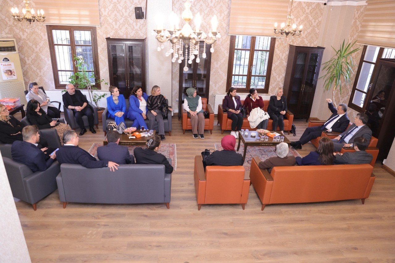 A W592002 03 1280X854