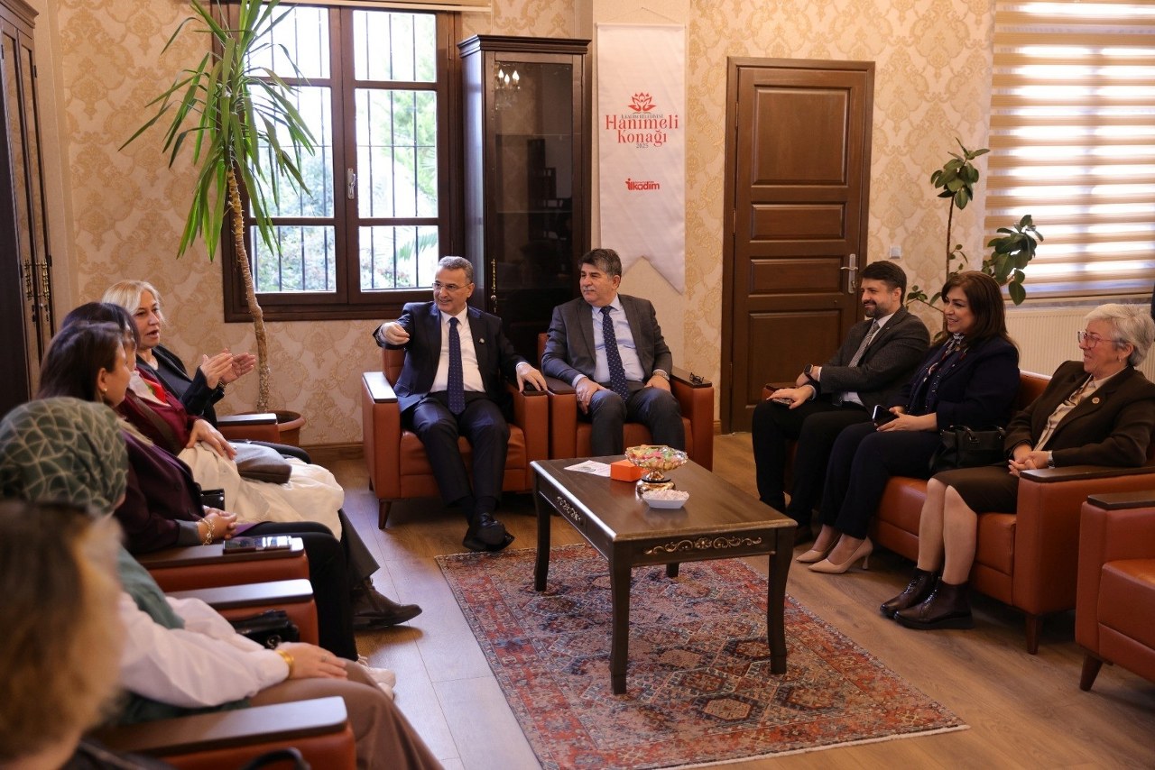 A W592002 05 1280X854