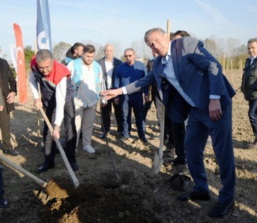 Başkan Candal: "Tasarrufla kaynak üretiyor, sosyal projeleri büyütüyoruz"