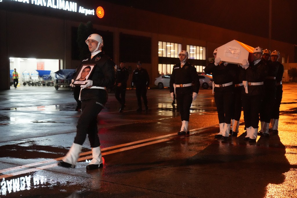 A W595479 02 1024X683