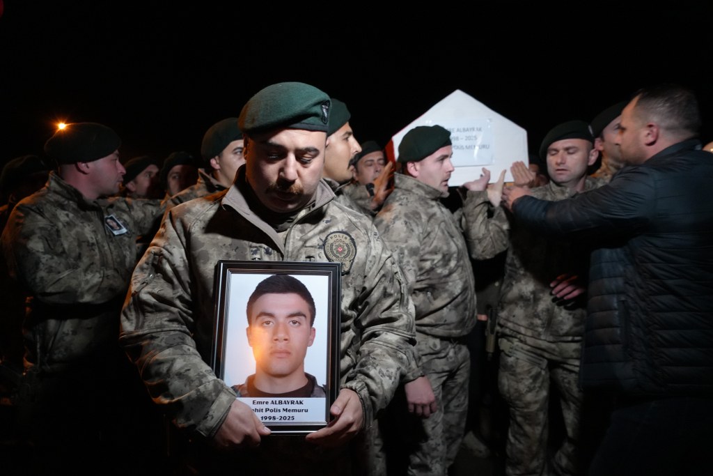 A W595479 04 1024X683