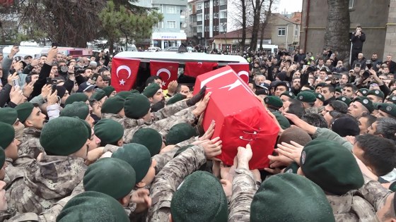 Samsunlu şehit Emre Albayrak son yolculuğuna uğurlandı