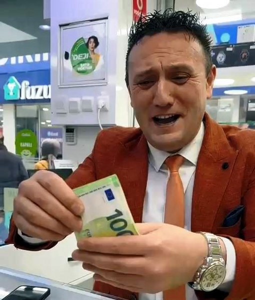 Samsunlu telefoncunun iPhone satışı sosyal medyayı salladı