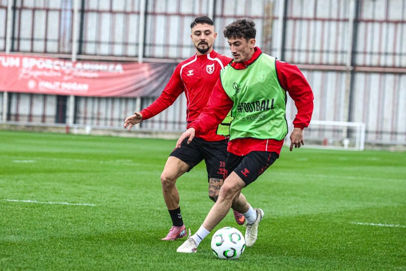 Samsunspor galibiyet hasretine Başakşehir ile son vermek istiyor