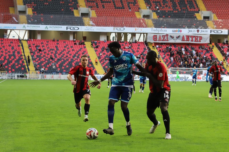 Samsunspor'dan Cherif Ndiaye'de Galatasaraylı yıldız ile listede
