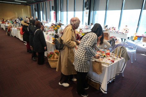 Atık şişeler çiçek açtı: Samsun’da çevreci sanat