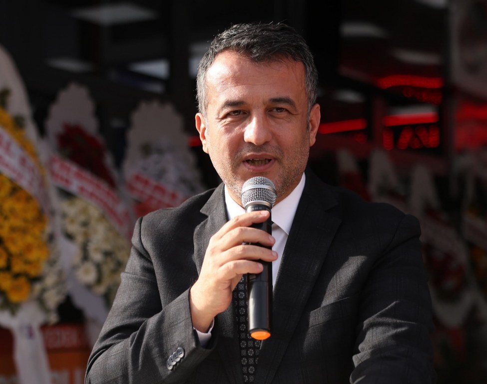 A W600712 02 975X768