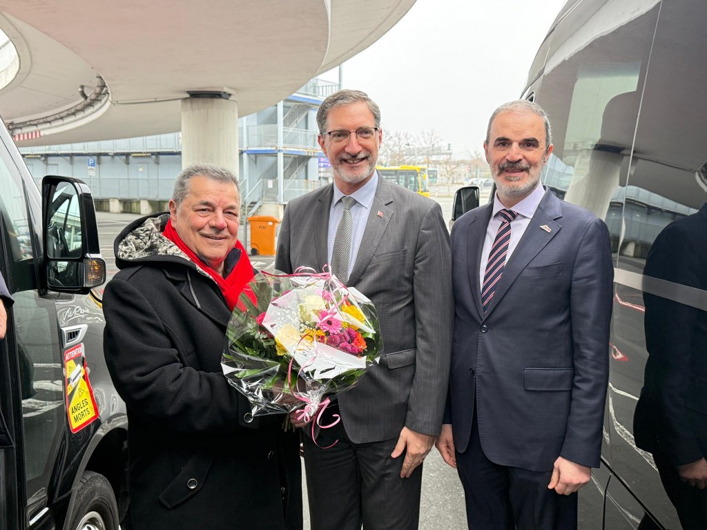 A W601153 02 1024X768