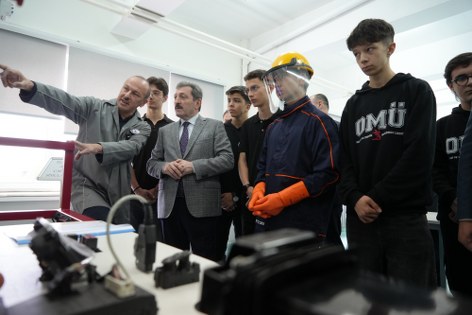 Türkiye'de ilk! Elektrikli Araçlar Eğitim Merkezi Samsun’da açıldı 