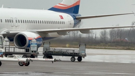 Samsun'da panik! Uçak havalanamadan aprona çekildi 