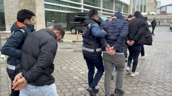 Samsun'da eş zamanlı kaçak baskını: 4 gözaltı 