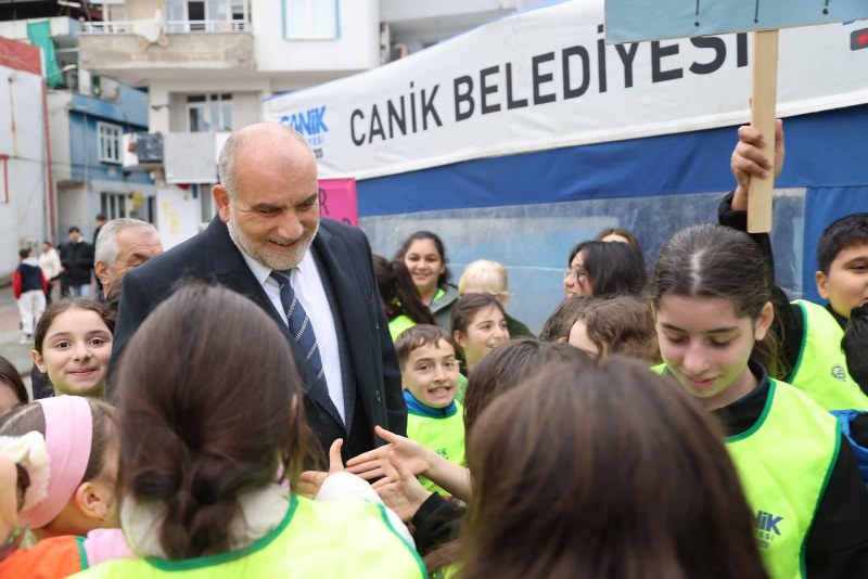 Canik Belediyesi’nden örnek proje: Bu markette para geçmiyor 