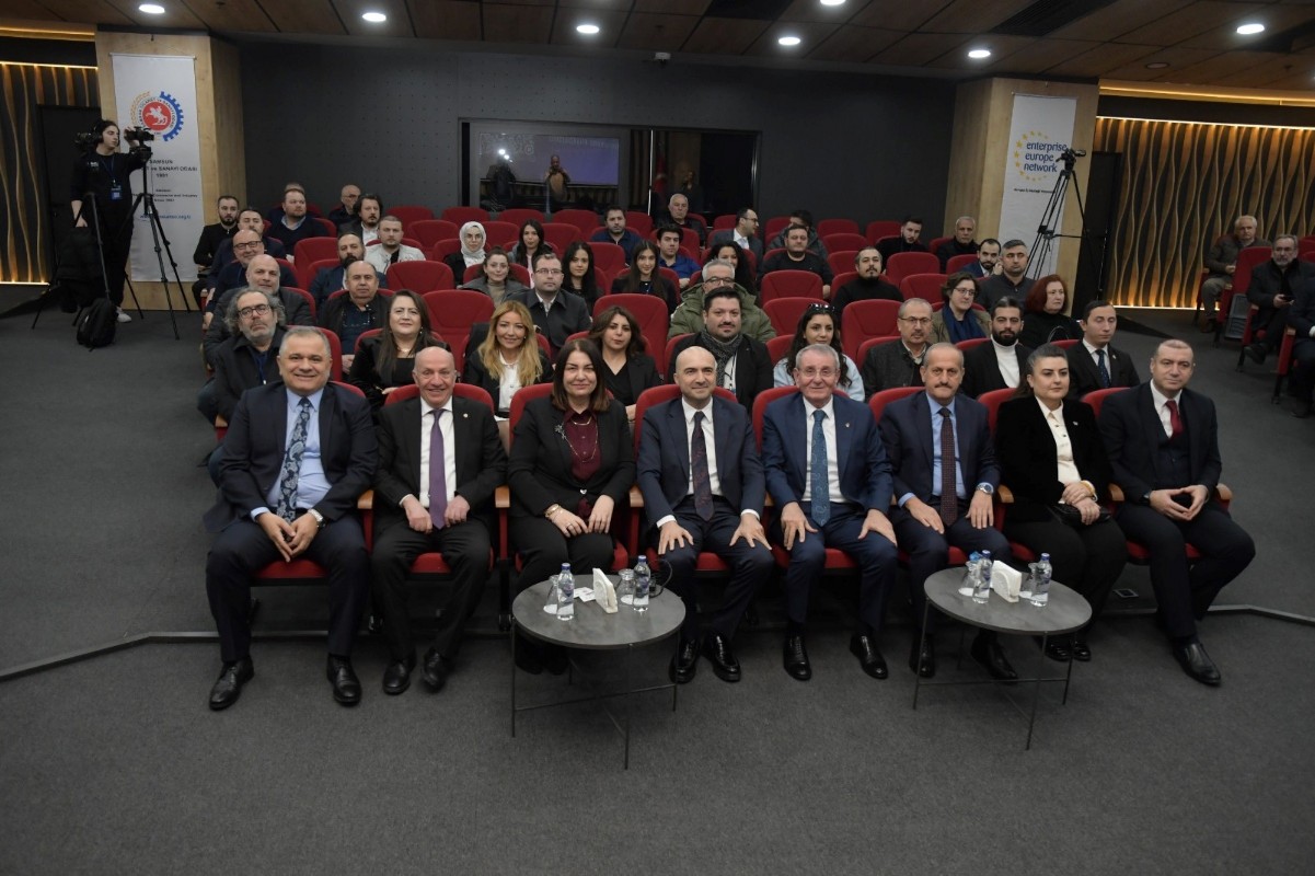 A W609773 05 1201X800