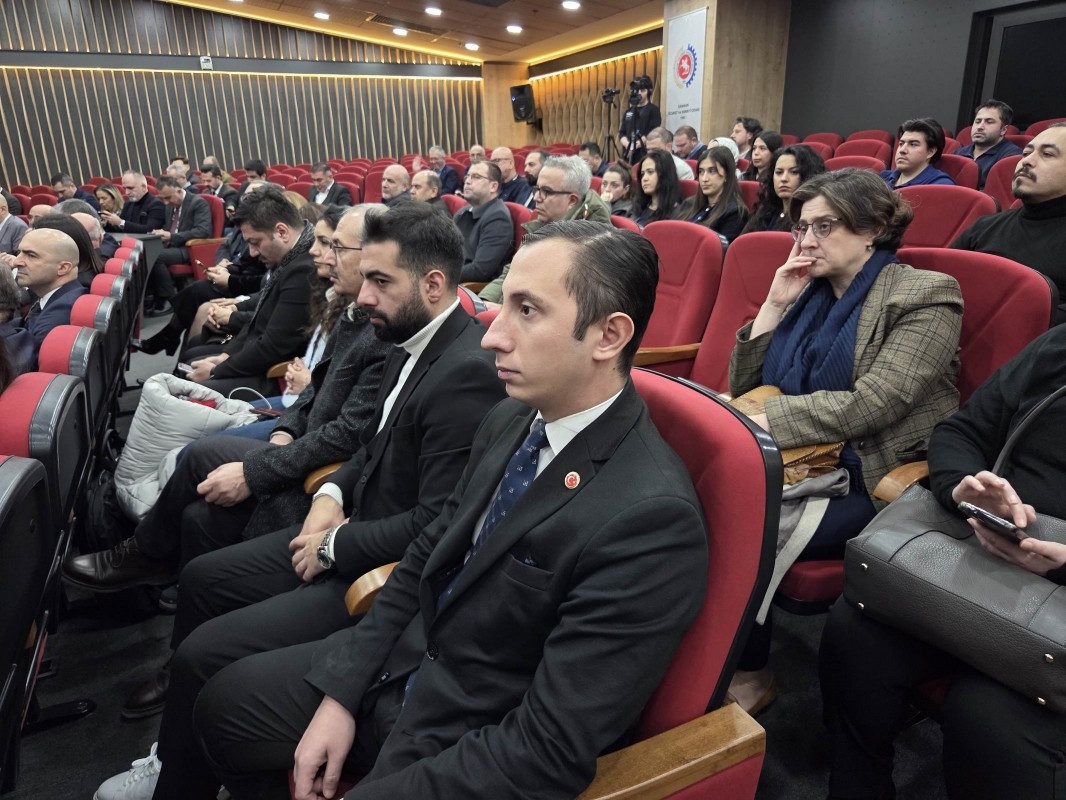 A W609773 06 1066X800