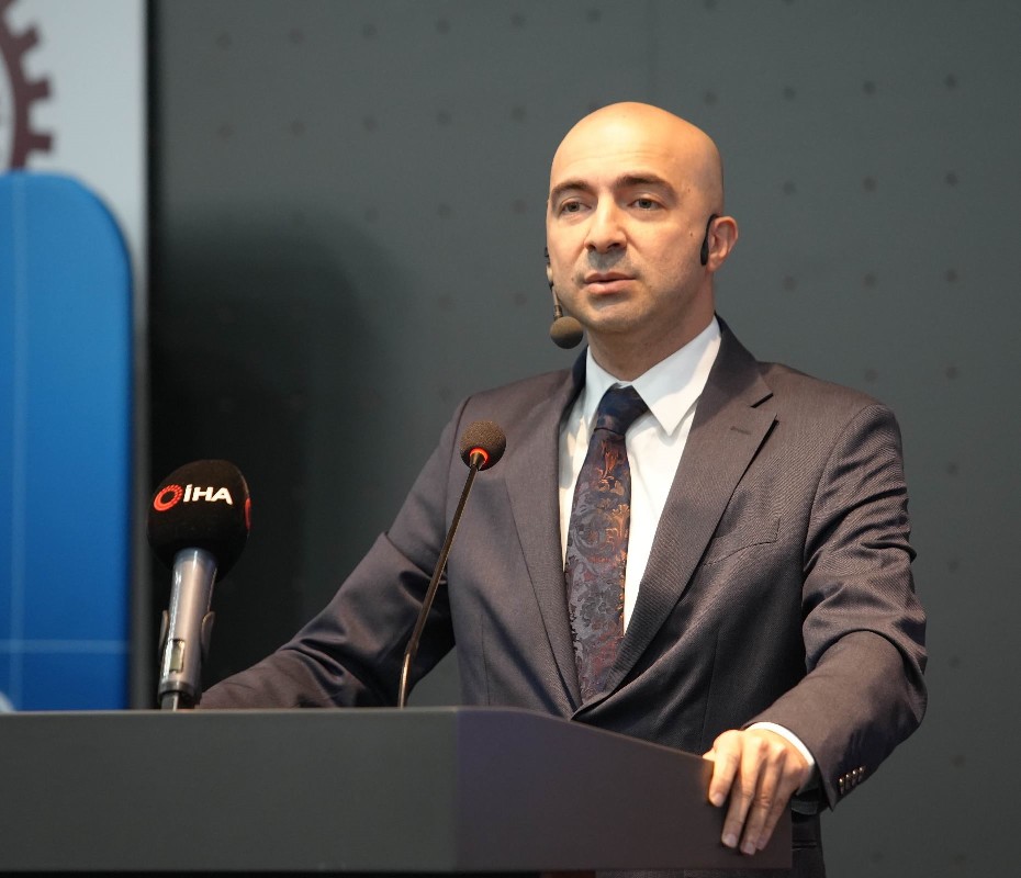 A W609773 07 930X800