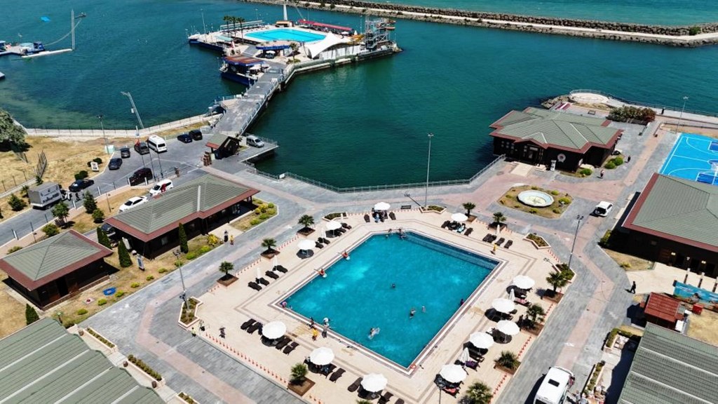 A W610211 04 1024X576