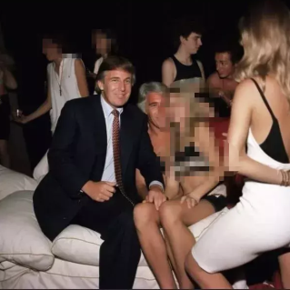 Skandal fotoğraflar ortaya saçıldı! Trump'tan Epstein yorumu