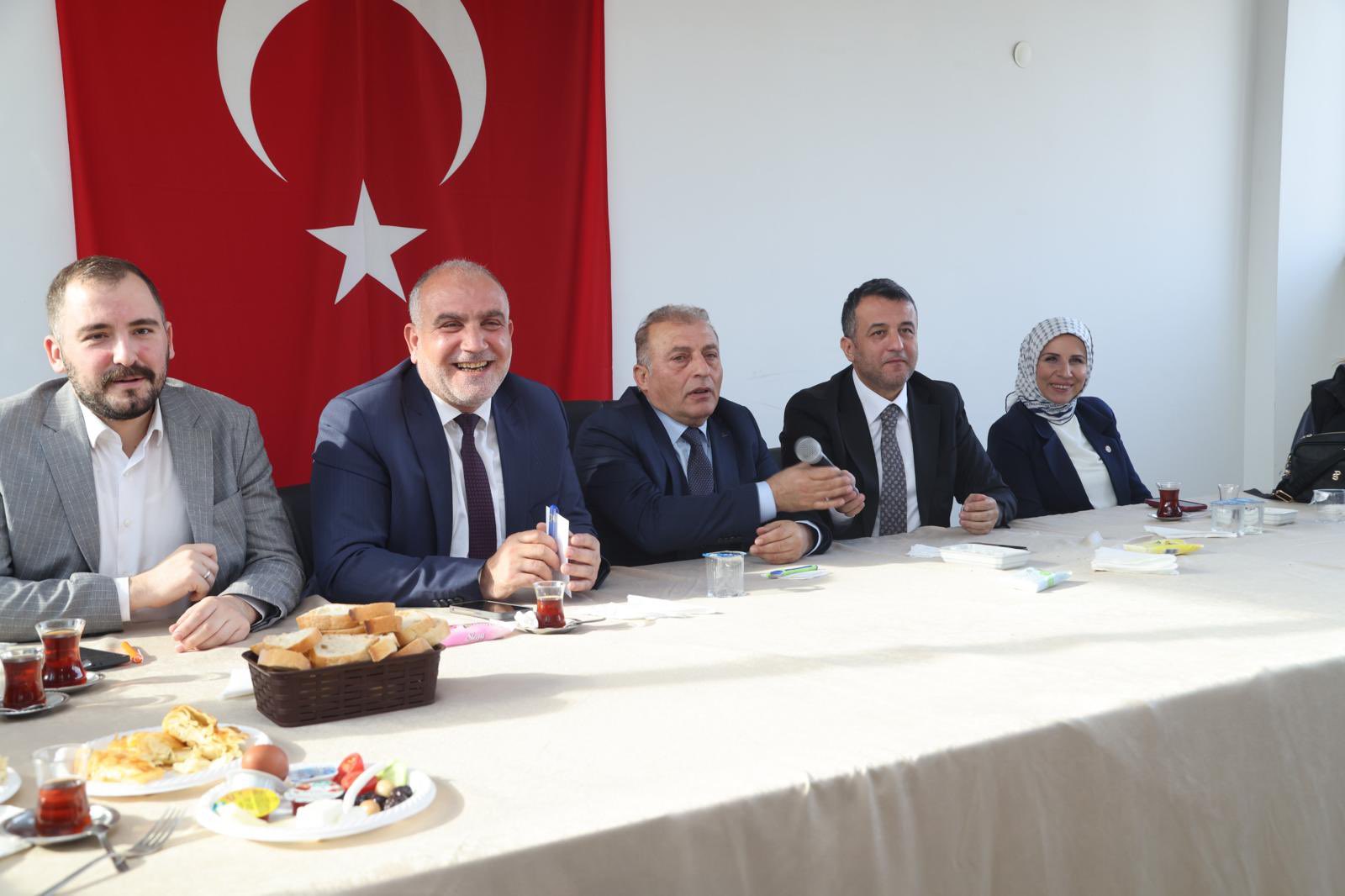 Muhtarlarla Canik’in yol haritası görüşüldü 