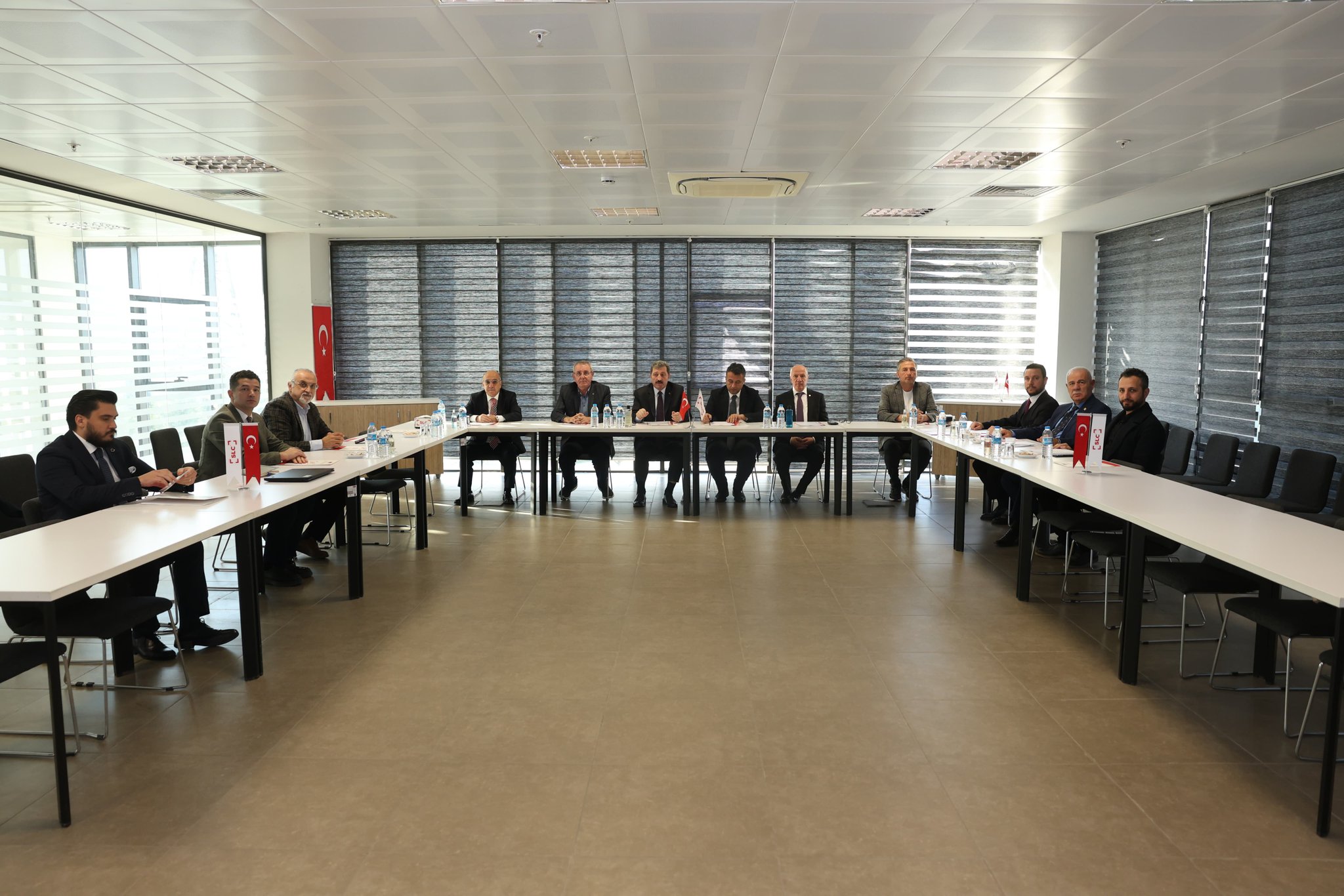 G7 Vwue3 W A A E P F Wy