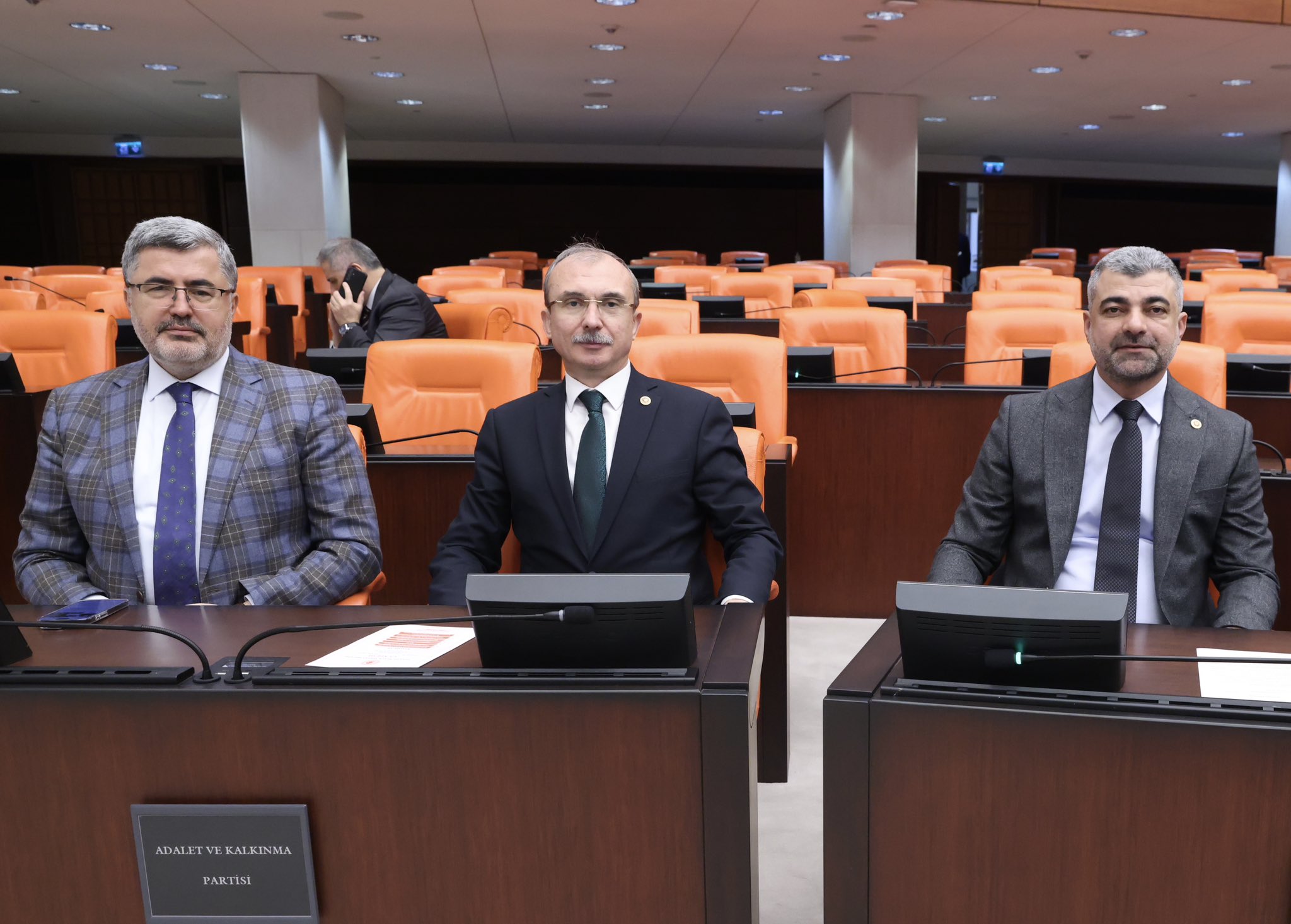 G8 Ejajl Ws A I T M K