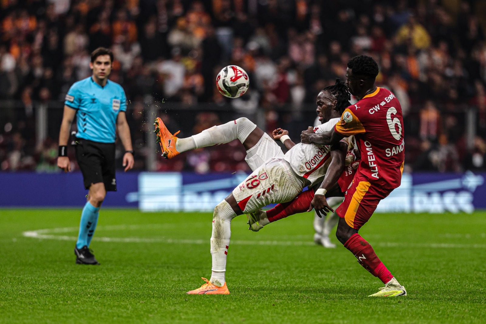 Whatsapp Image 2025 12 05 At 22.12.18