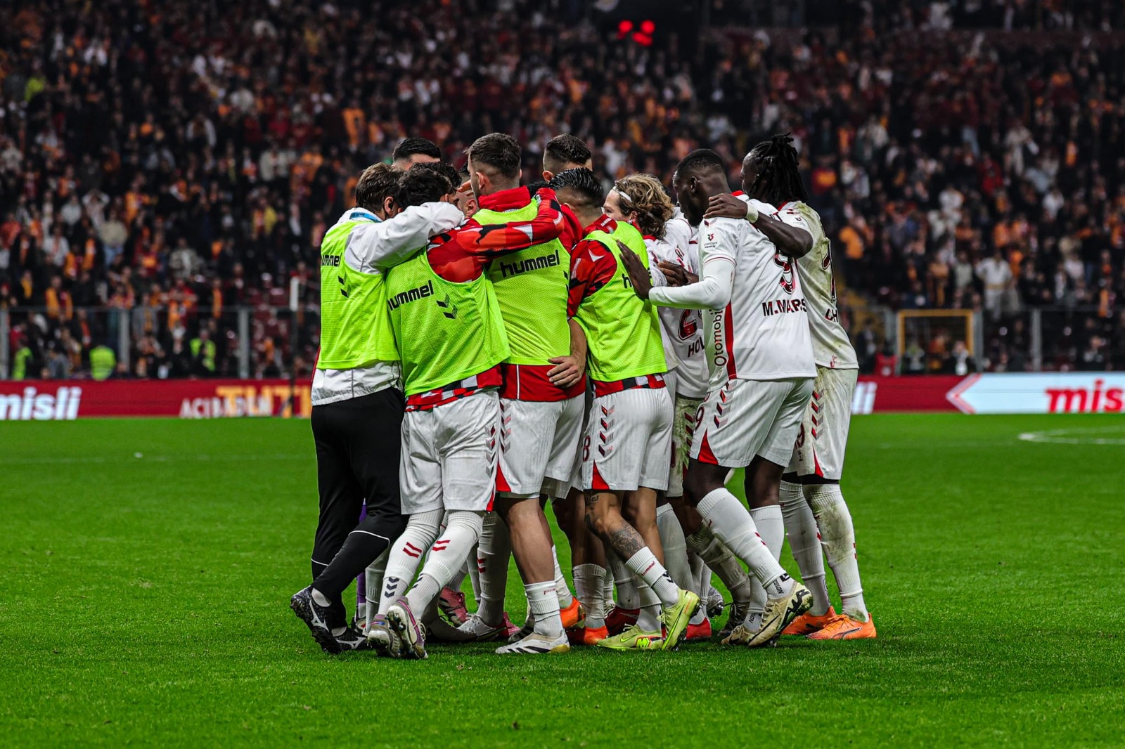 Whatsapp Image 2025 12 05 At 22.12.24