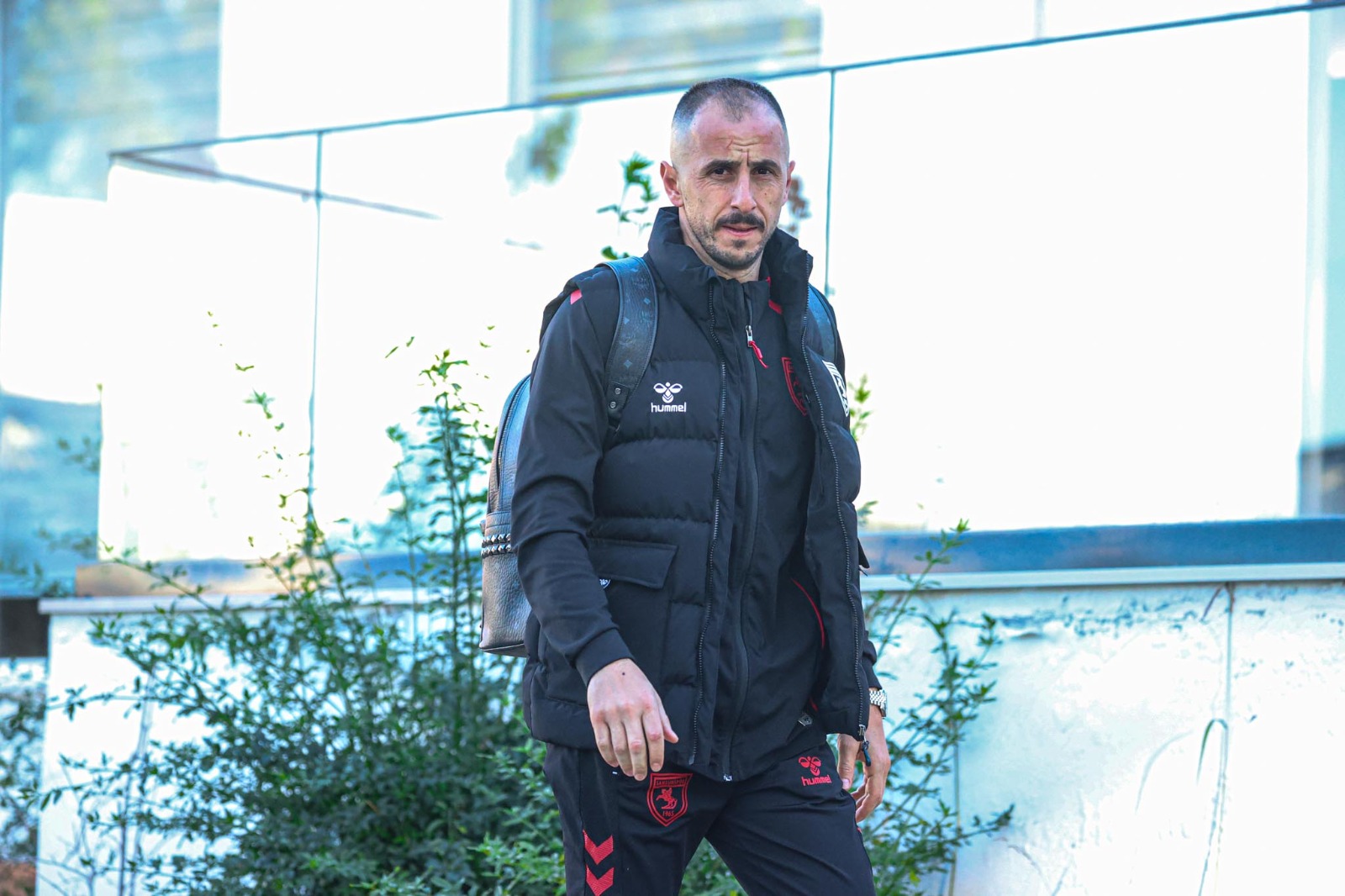 Whatsapp Image 2025 12 17 At 10.00.49 (1)