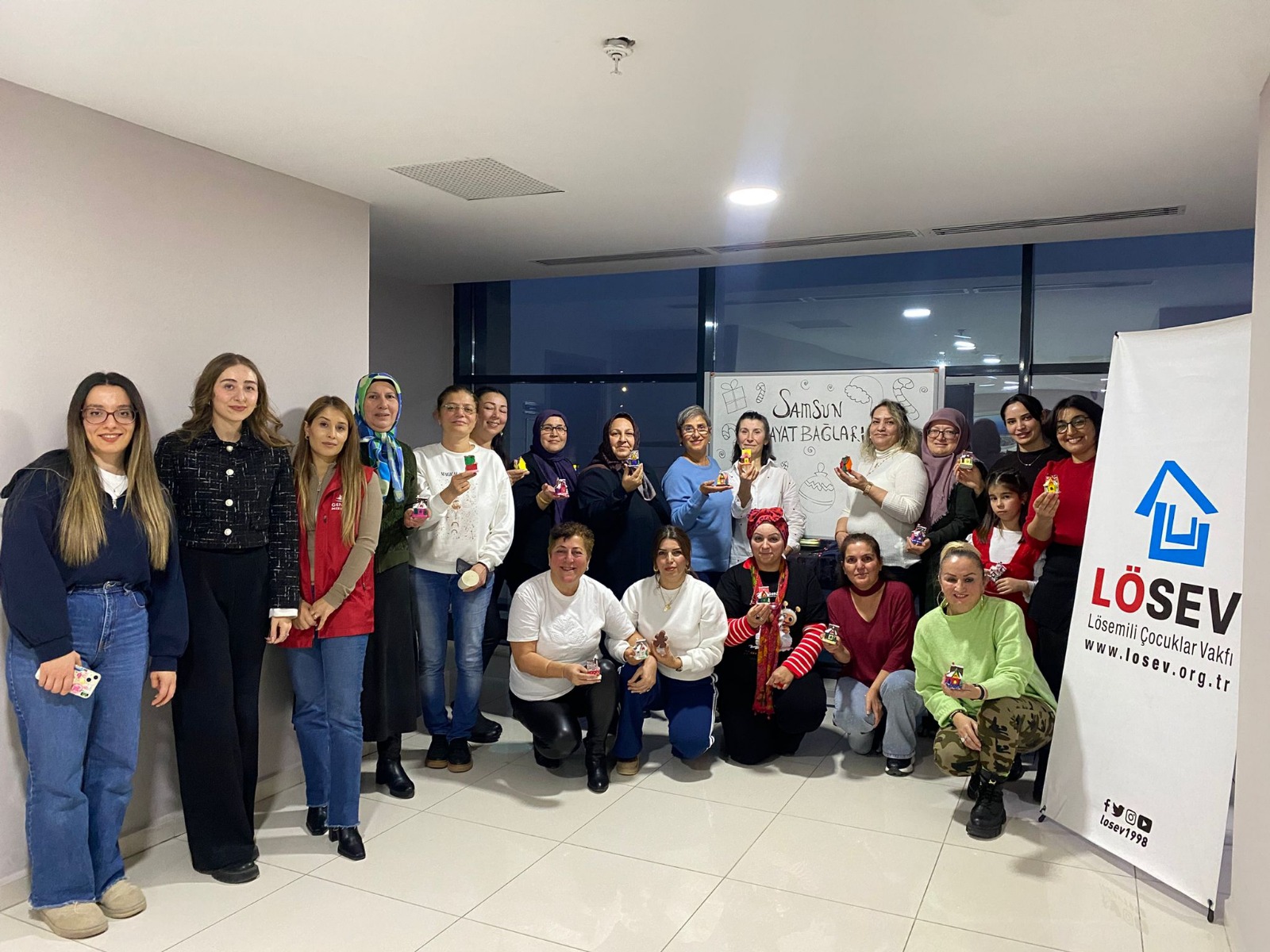 LÖSEV’li kadınlar sanatla moral buldu