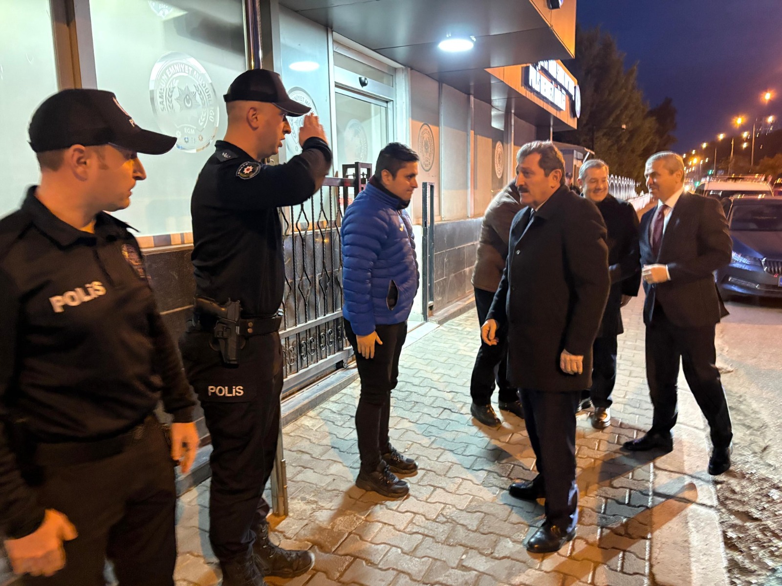 Vali Tavlı'dan o ilçelerde yılbaşı öncesi güvenlik mesaisi