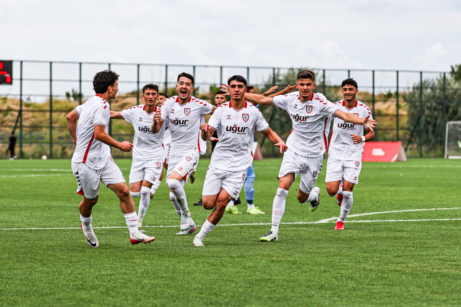 Whatsapp Image 2025 12 29 At 17.42.14 (1)