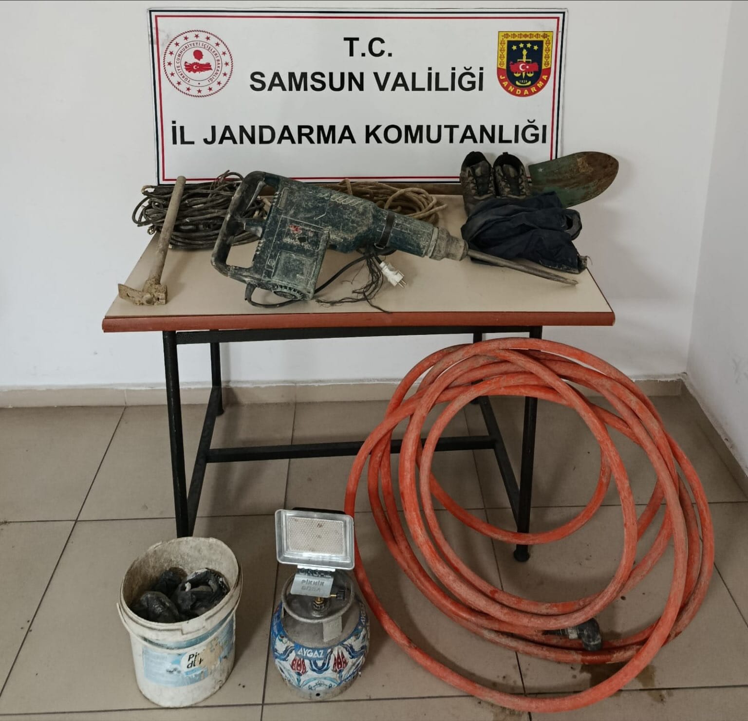 Samsun'da suçüstü yakalandılar: 3 gözaltı