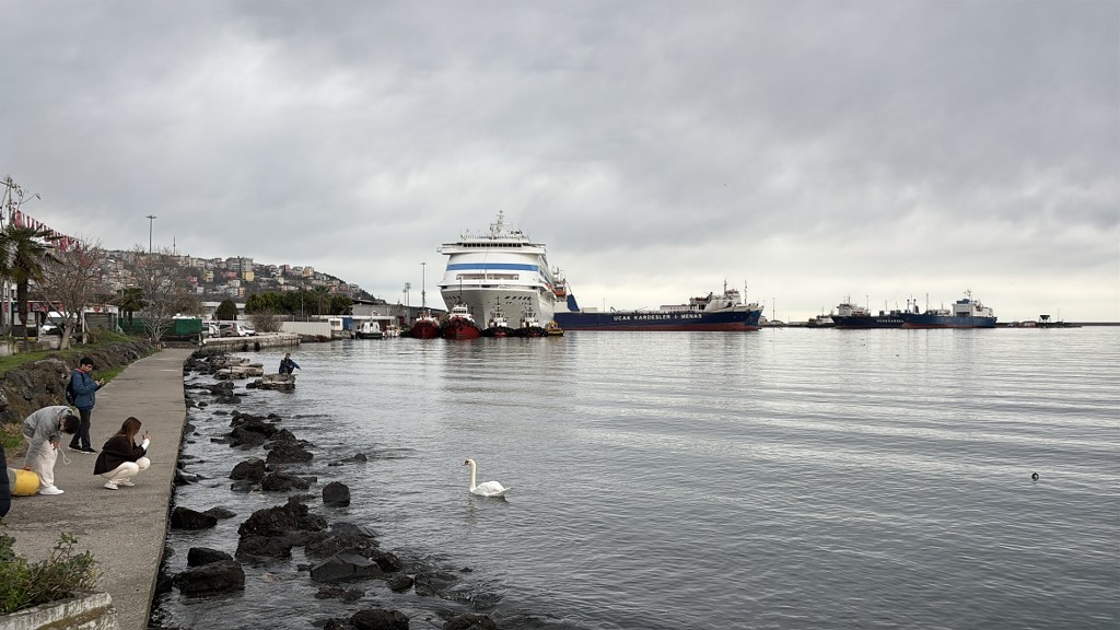 A A 20260111 40225285 40225284 A S T O R I A G R A N D E K R U V A Z I Y E R I S A M S U N A G E L D I 1024X576