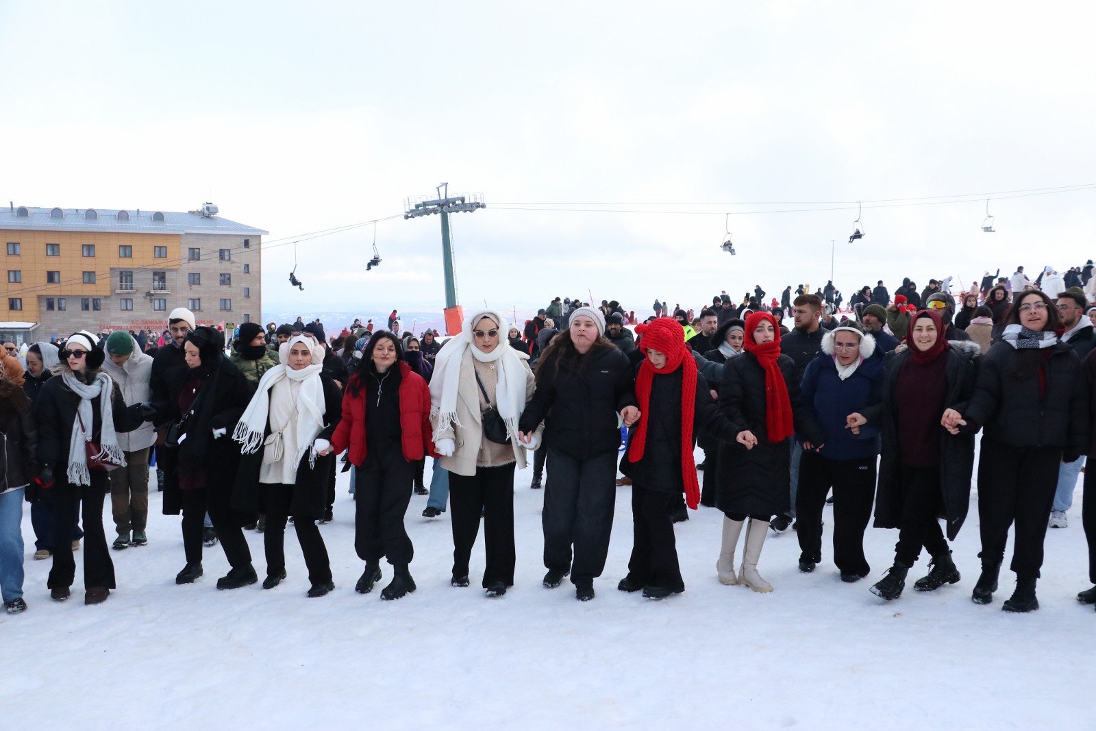 A A 20260125 40363133 40363127 S A M S U N D A D U Z E N L E N E N F E S T I V A L D E 1 T O N H A M S I I K R A M E D I L D I 1600X1067