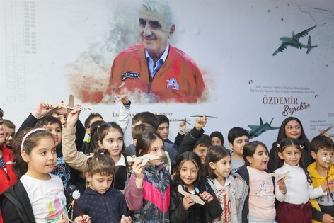 Canik’ten geleceğe tatırım: 206 bin genç bilimle yetişiyor