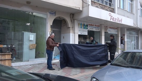 Samsun'da korkunç olay! Erkan Cömert'in cesedi apartman girişinde bulundu