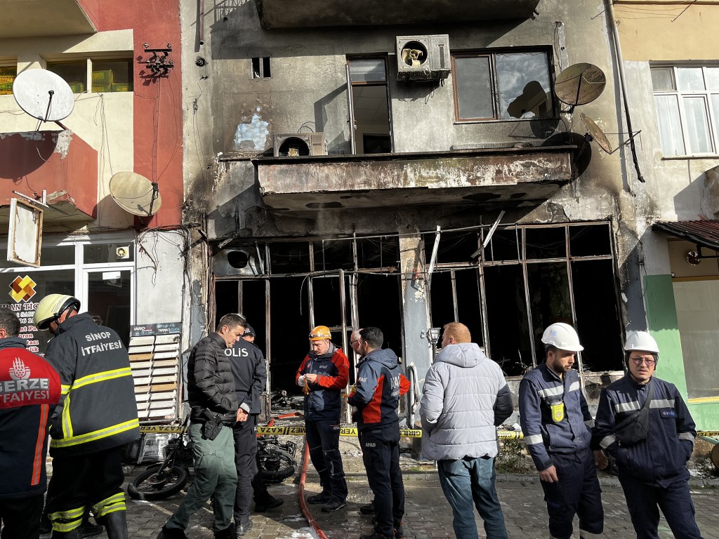 A W614428 04 1024X768