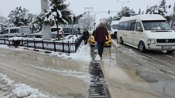 Samsun'da Balkan soğuğu etkisi: Kar kalınlığı 50 santimetreyi buldu
