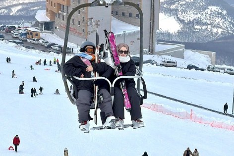 Ladik Akdağ'da kar hareketliliği: Hafta sonu ziyaretçi akını 