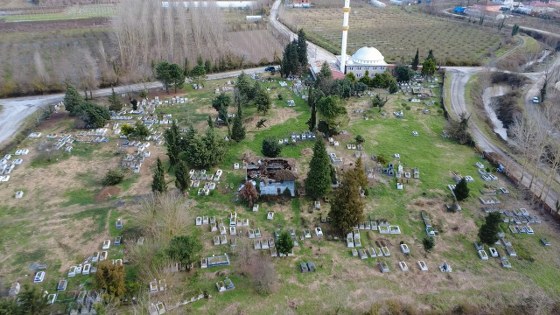 Samsun'da bir dönemin ibadet merkezi olan asırlık cami harabeye döndü 