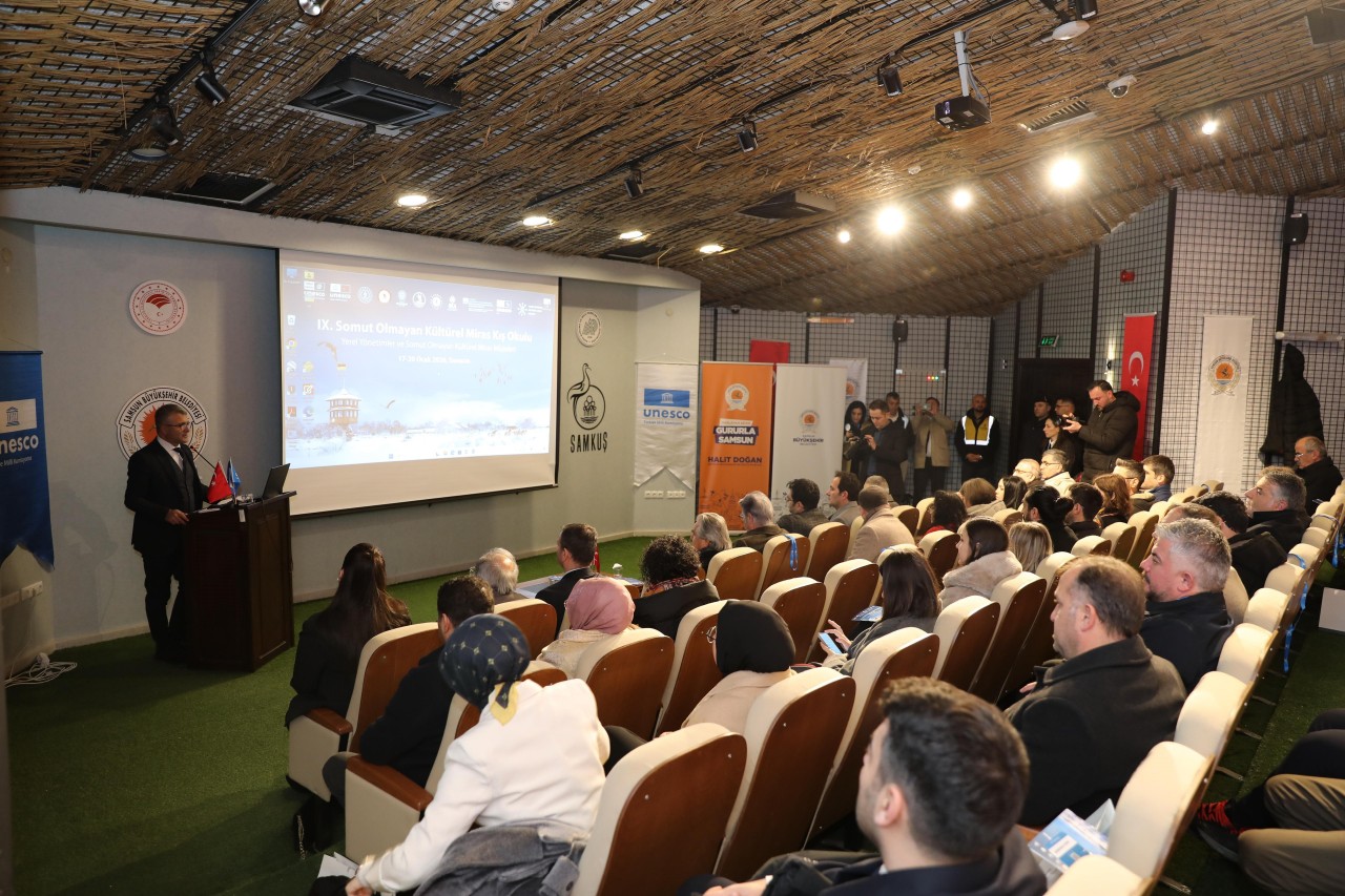 A W623889 03 1280X853