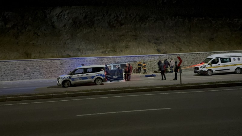 Samsun'da arabada cinayet! Boğazını keserek öldürdü