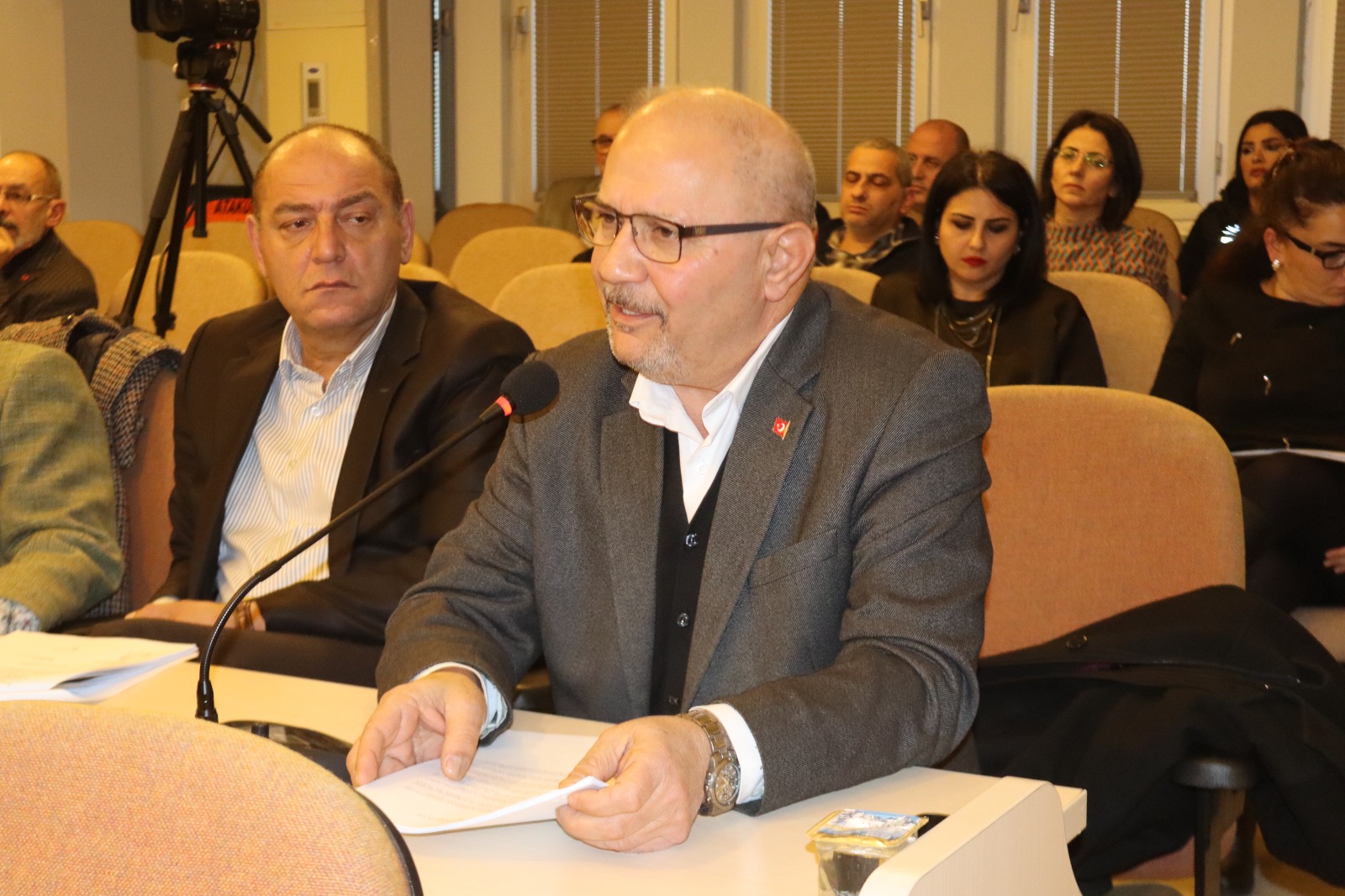 B4E80F02 231F 48A2 8534 B0922C6A9E27