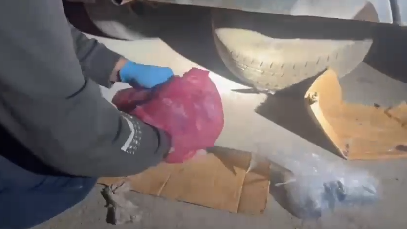 Samsun'da stepneden ruhsatsız silah çıktı