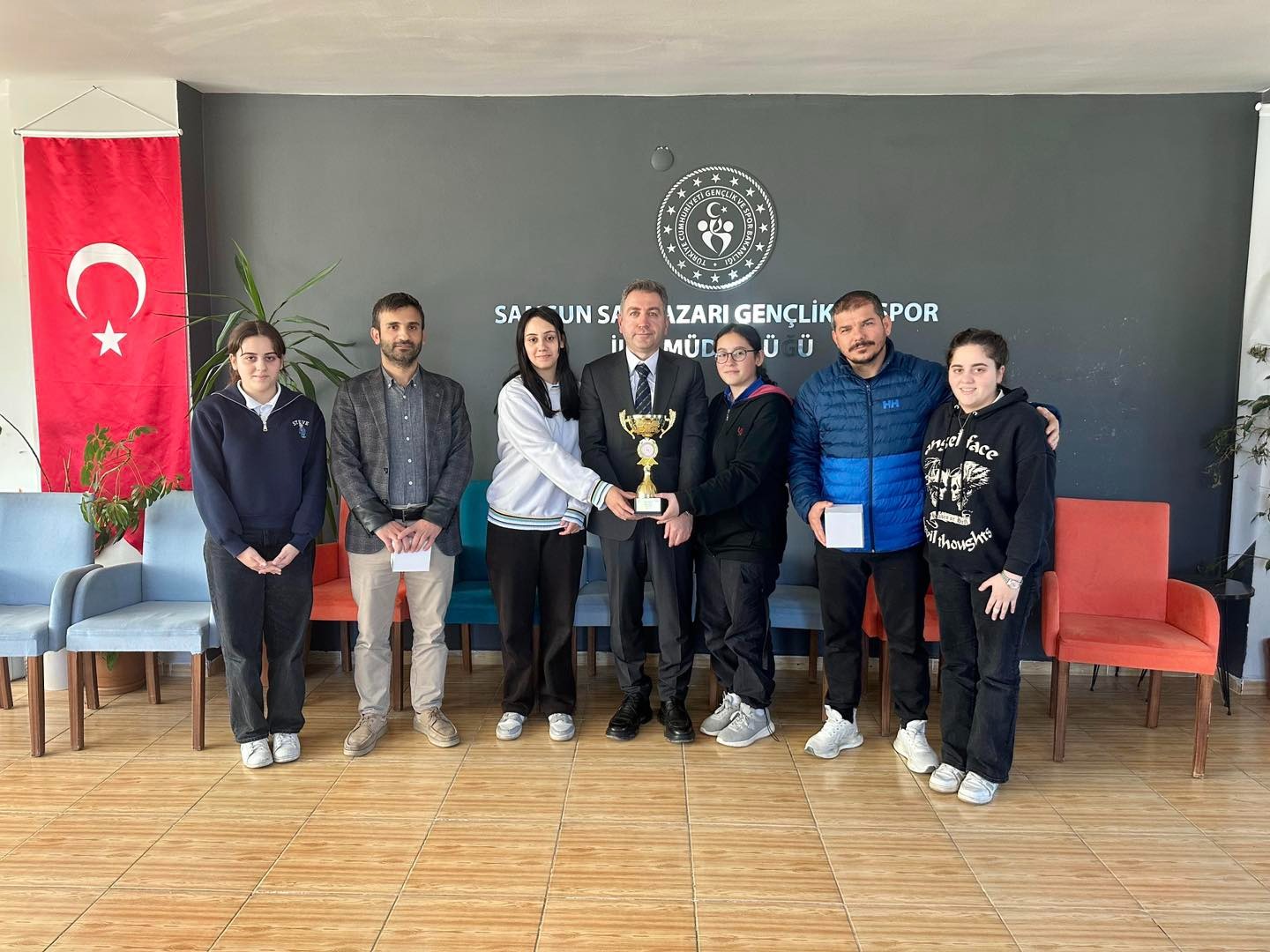 Fd08C351 9B9E 4E89 A939 36F6D9A4Dc57