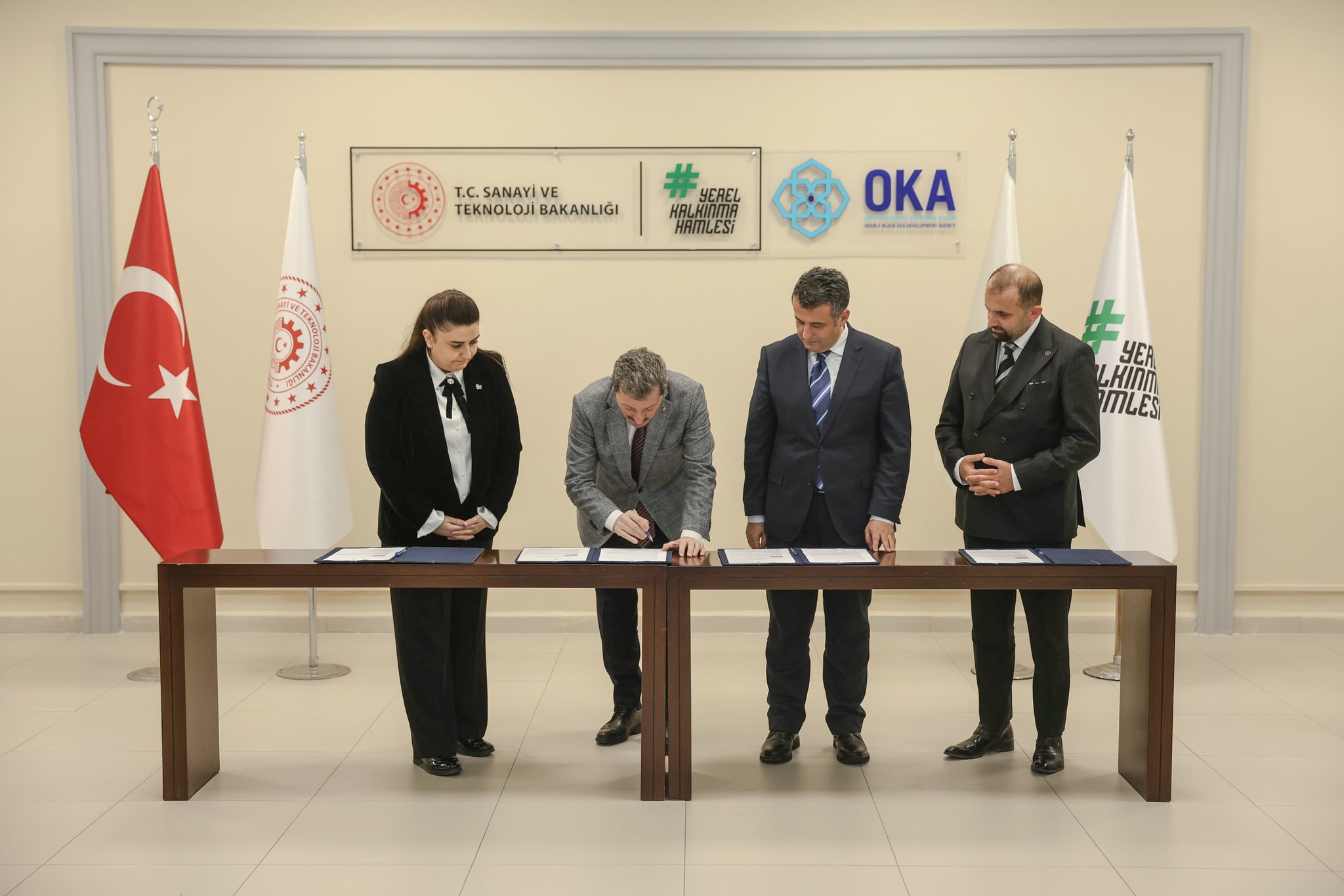 G Cjonz Wc A A Uo E V