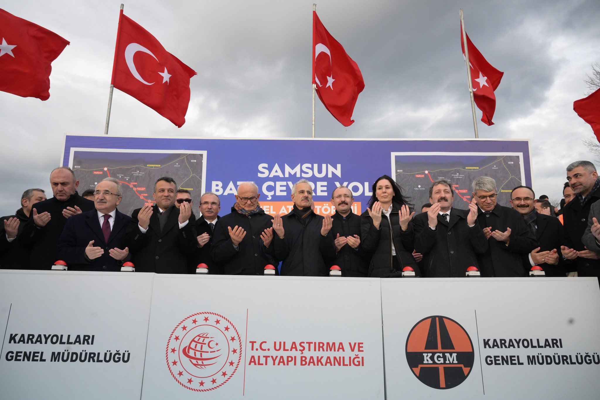 G Tj E Nz Xs A A J4 V E