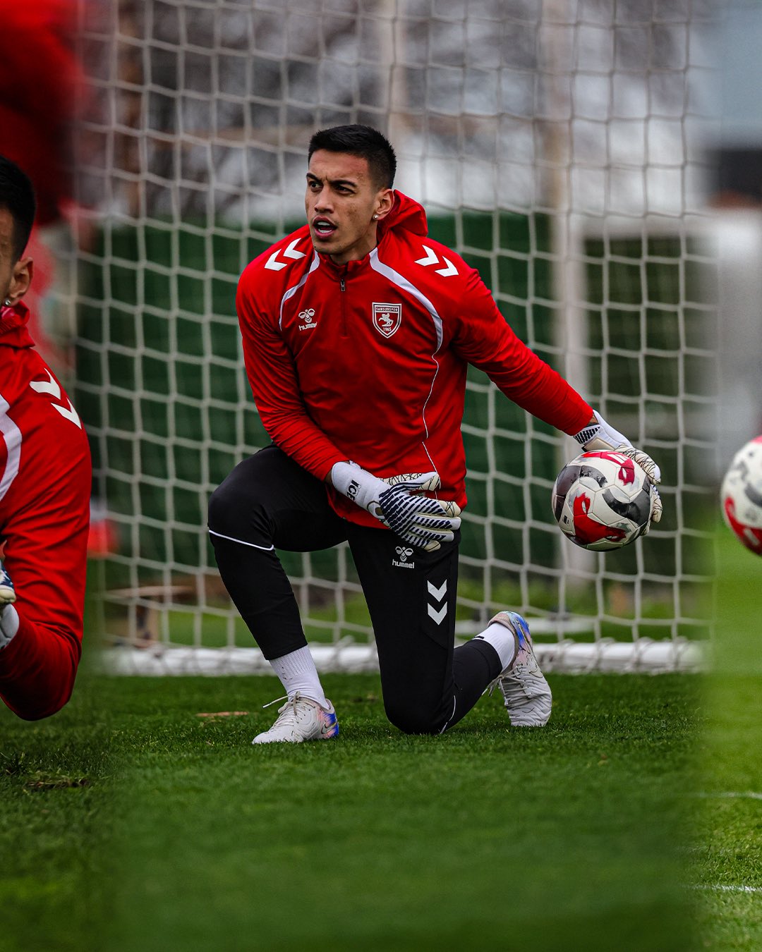 G Z C Z7 W Xk A Ax E7