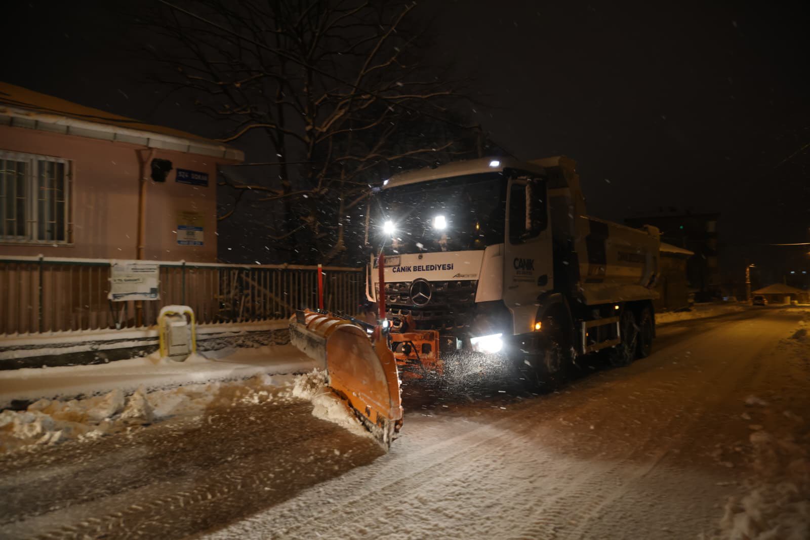 G9Mgm N Z W Y A A D8Hk