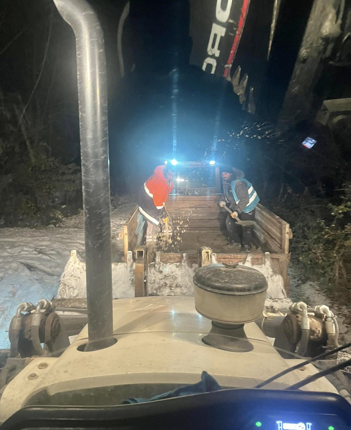 G9R Z77Q Xw A A E8 S I