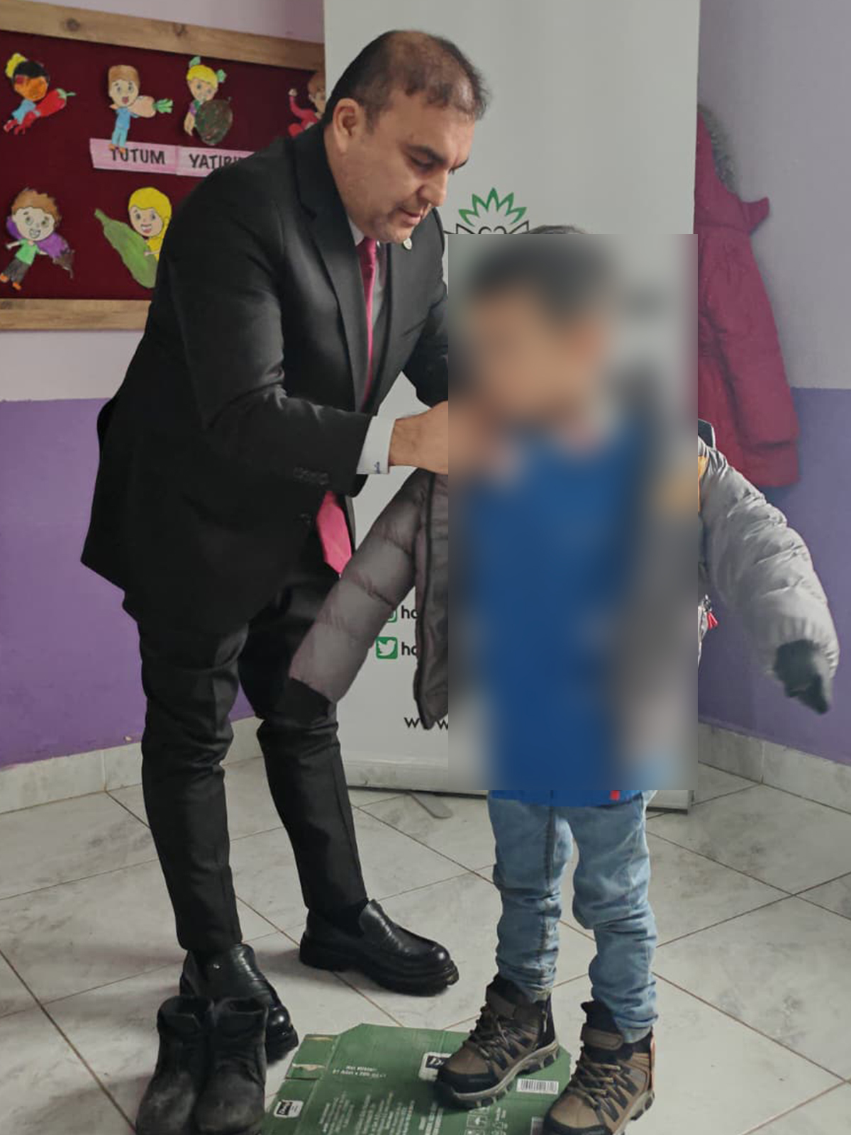 SİMDER'den eğitime öğrencilerin yüzünü güldüren sıcak dokunuş 